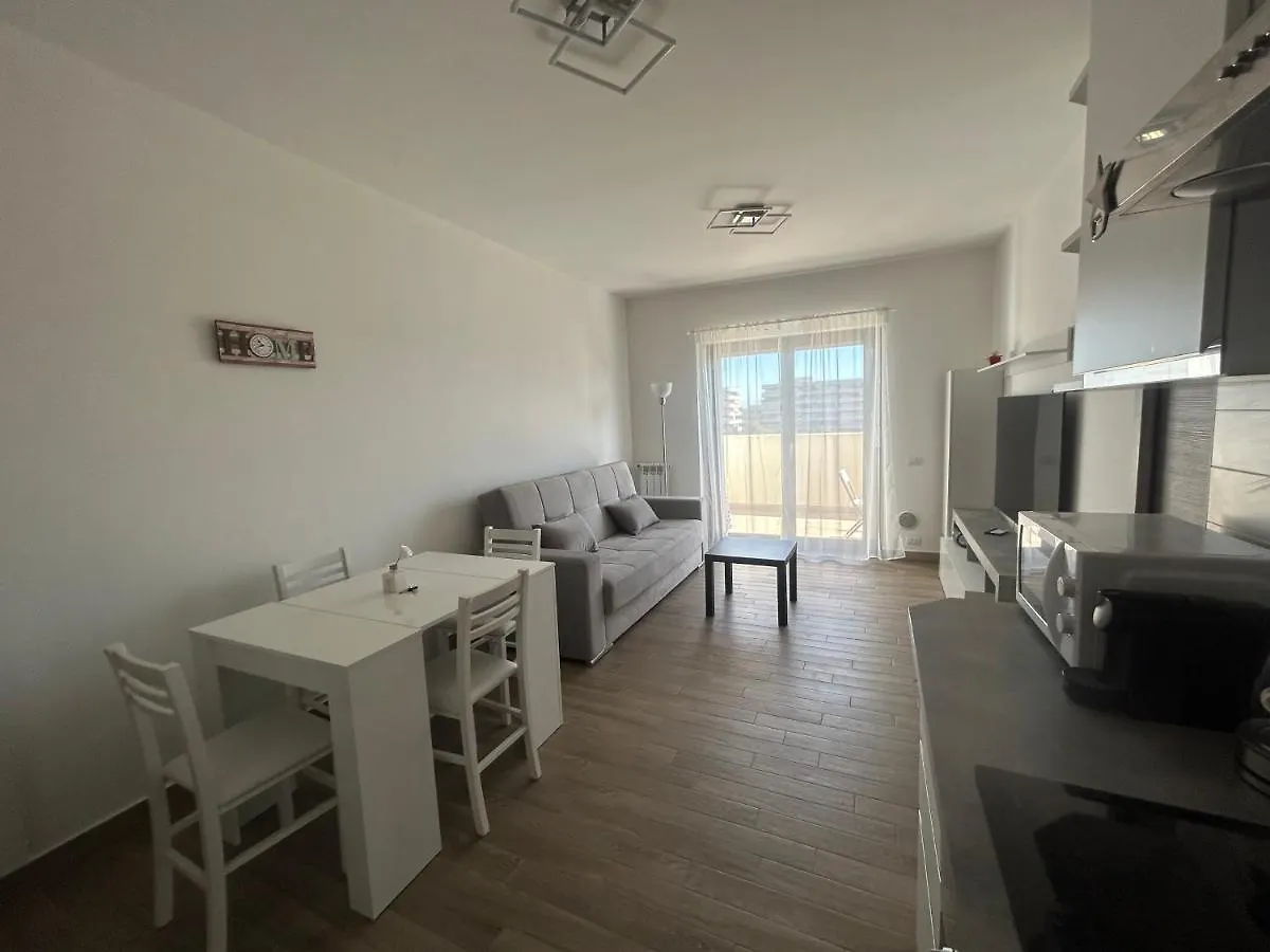 Red Sky Apartment - Porta Di Roma By Ghor  Rome